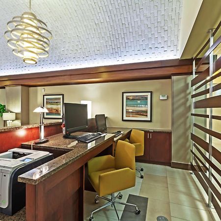 Embassy Suites By Hilton Dallas Market Center Dış mekan fotoğraf