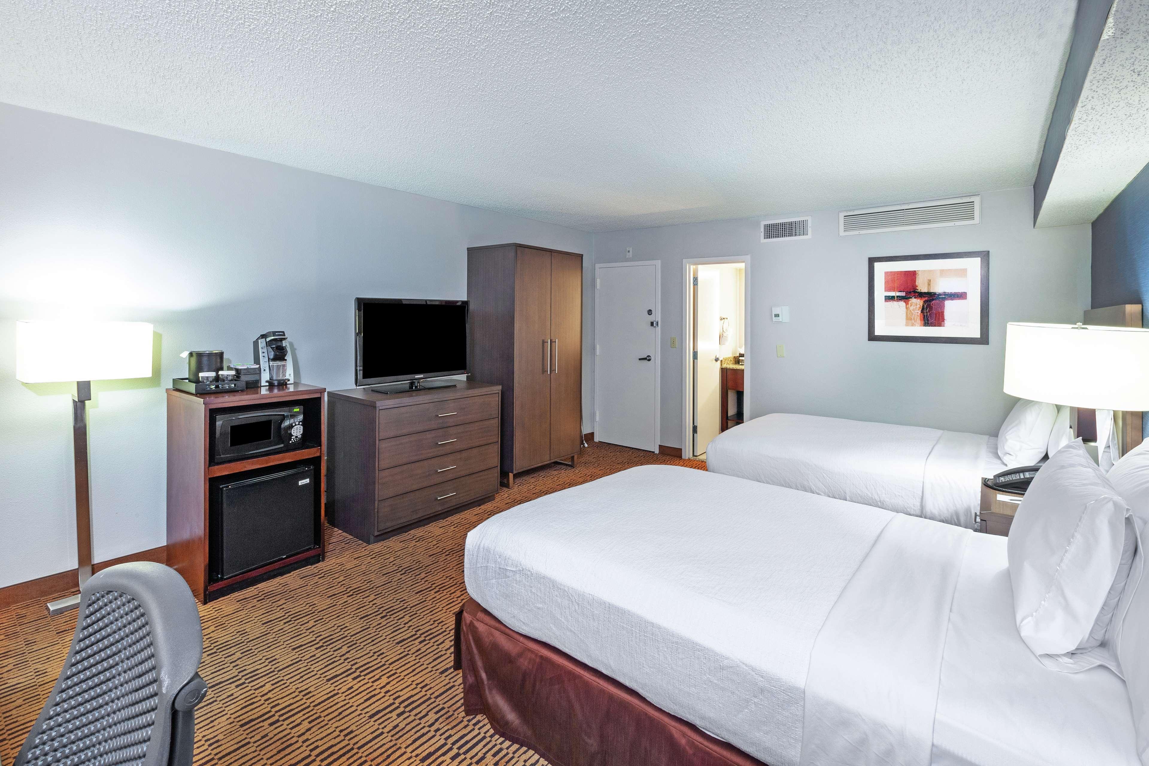 Embassy Suites By Hilton Dallas Market Center Dış mekan fotoğraf