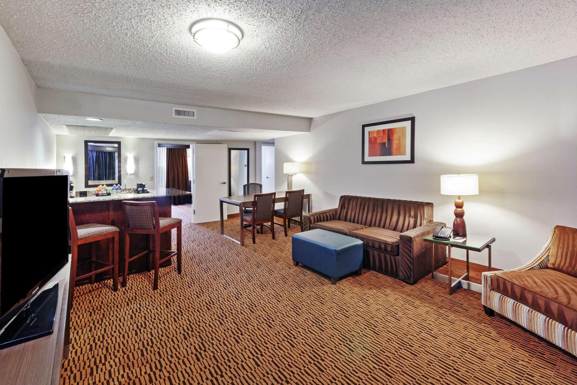 Embassy Suites By Hilton Dallas Market Center Dış mekan fotoğraf