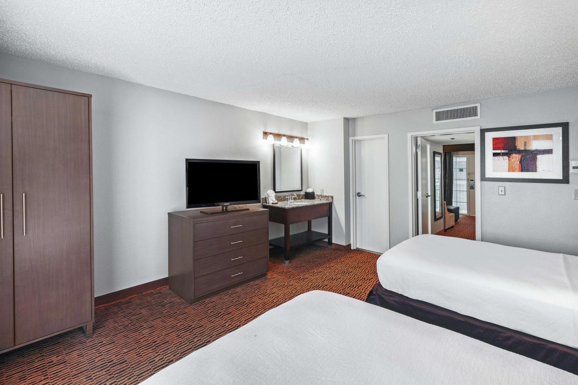 Embassy Suites By Hilton Dallas Market Center Dış mekan fotoğraf